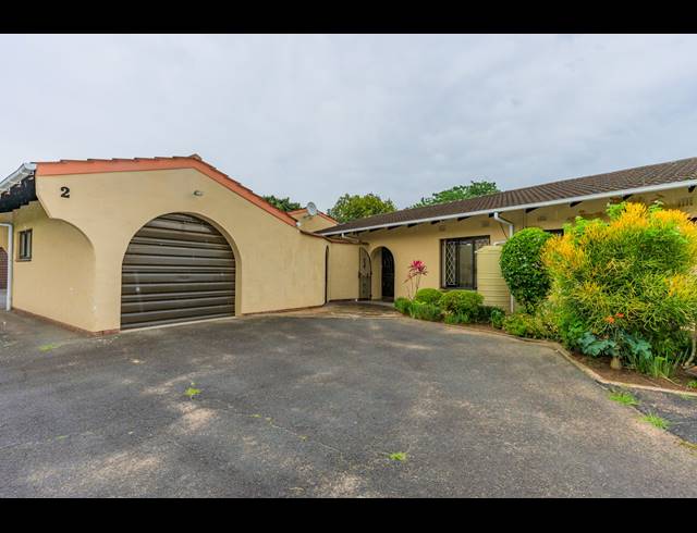 3 BEDROOM TOWNHOUSE FOR SALE IN THE WOLDS